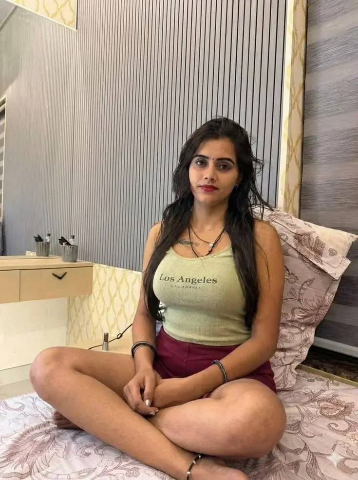 Meera Mumbai Escort
