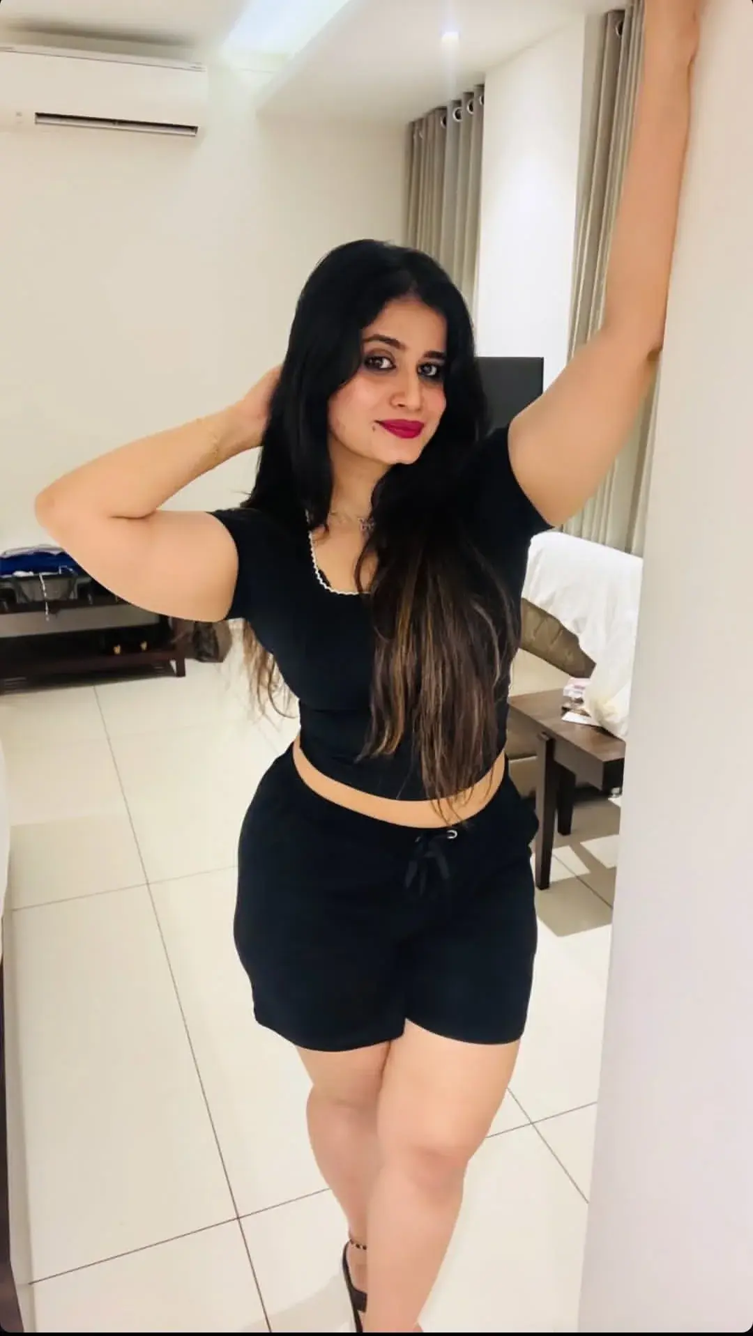 Nikita Mumbai Escort