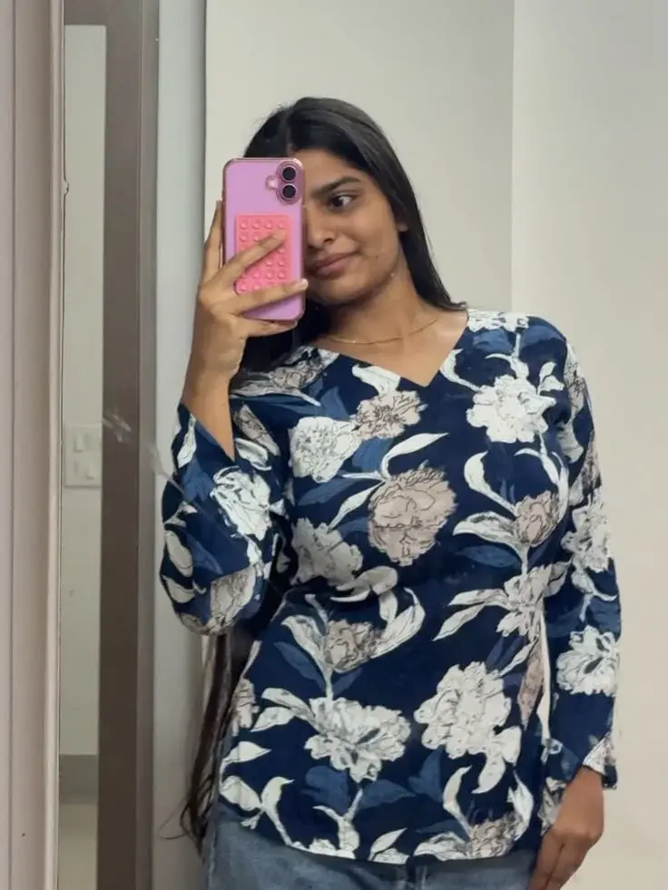 Simran Mumbai Escort